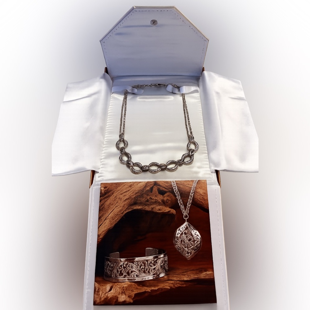 NIB Lois Hill Sterling Silver Necklace 925 Scroll Oval Double Chain 18"